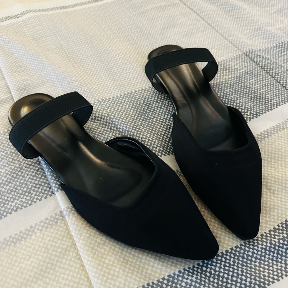Pointed flat mules - Picture 3 of 6
